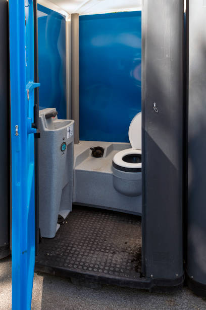 Portable Toilet Options We Offer in Hope Mills, NC