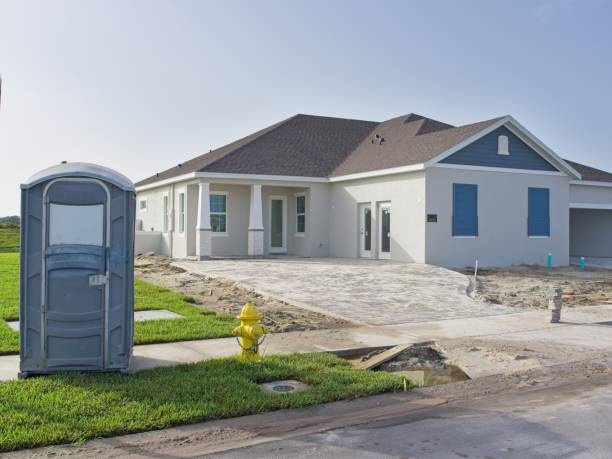 Best Portable restroom trailer rental  in Hope Mills, NC